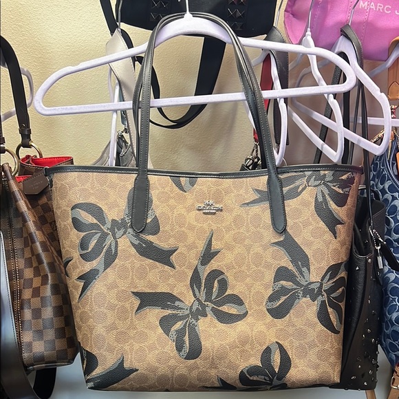 Coach Black Bow Tote - Picture 1 of 11